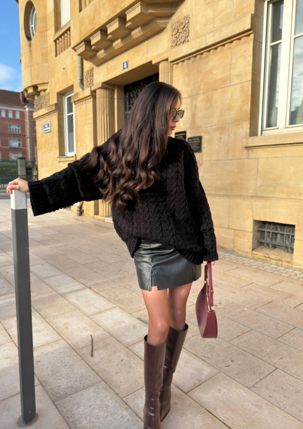 Pull chaud noir – Image 4