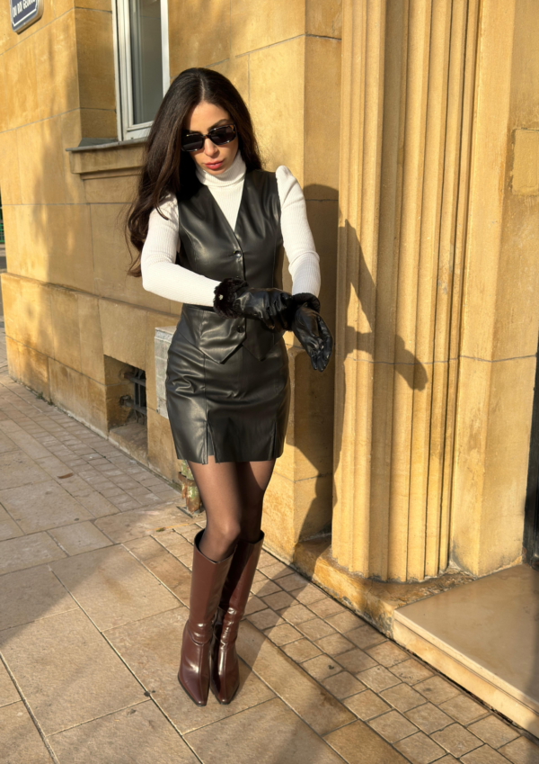 Gilet de tailleur noir – Image 2