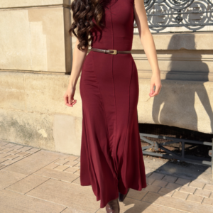 Robe longue moulante a col et sans manche bordeaux