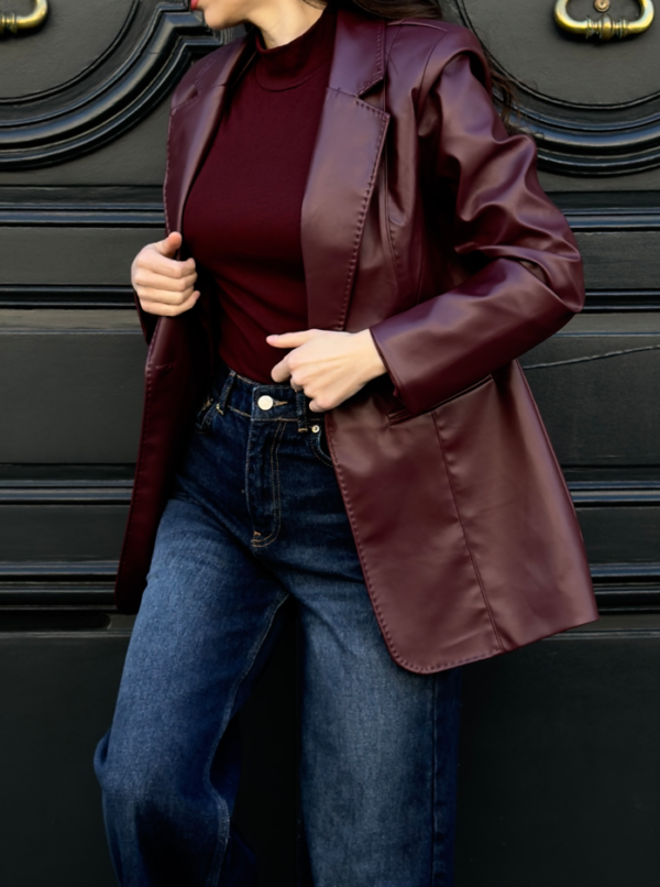 Veste blazer en similicuir cerise