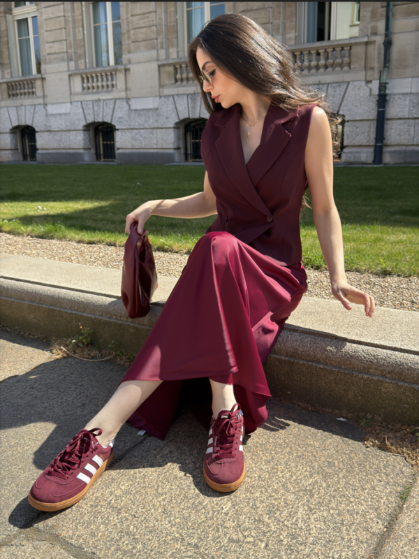 Jupe longue en satin bordeaux – Image 2