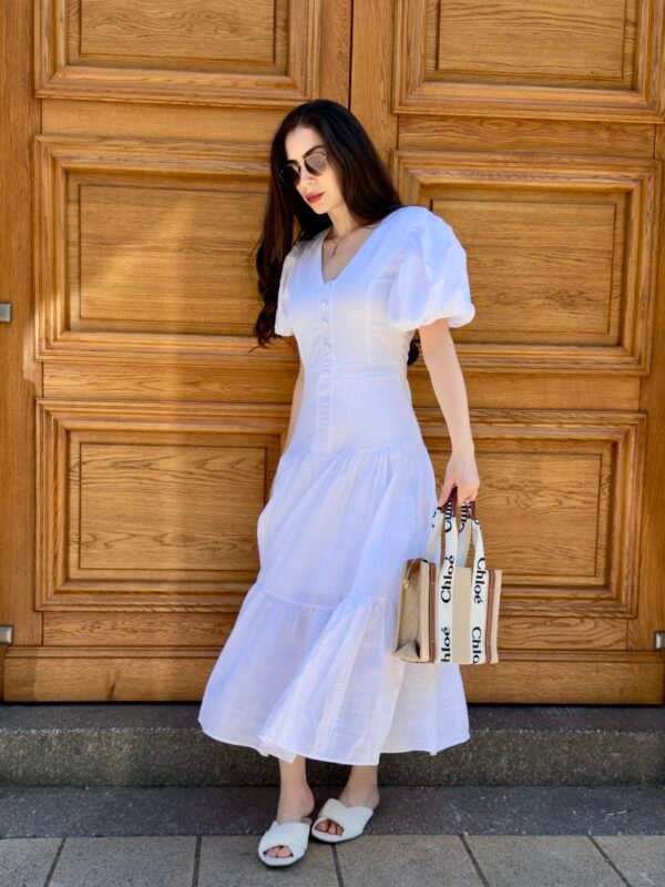 Robe mis longue en lin cintré à la taille blanc