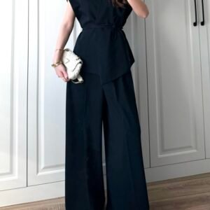 Ensemble gilet à nouer à la taille et son pantalon large noir