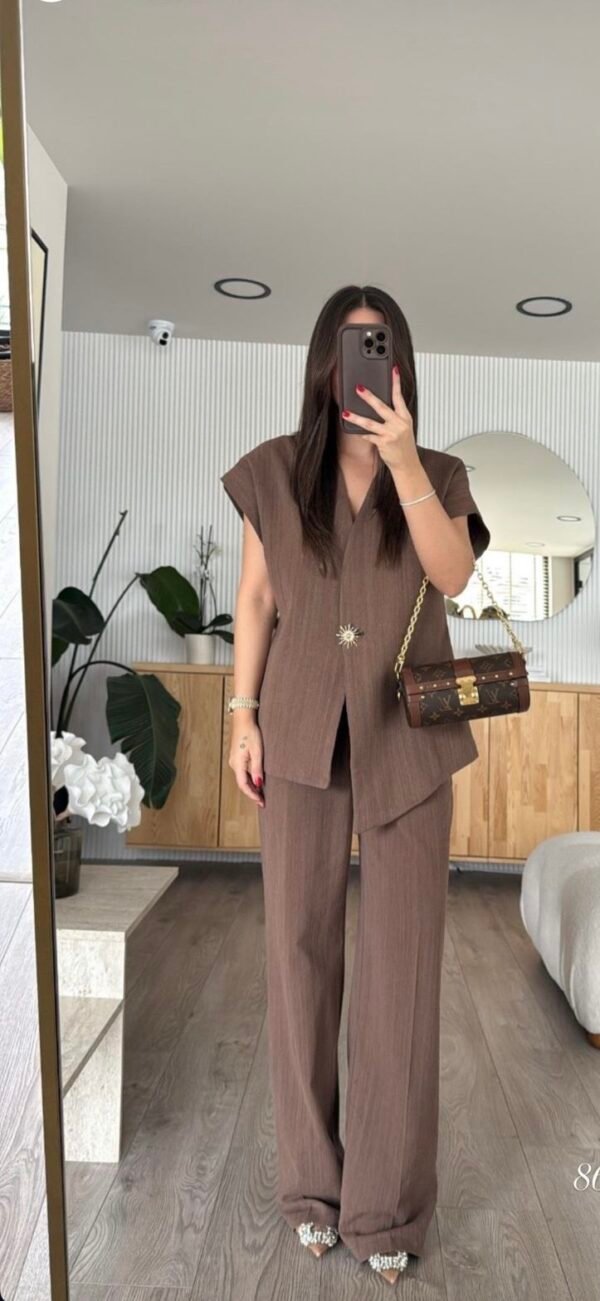 Ensemble à bouton soleil marron