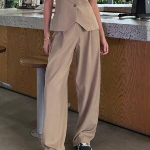 Ensemble gilet de tailleur et son pantalon à coupe parachute marron claire