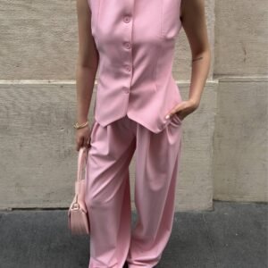 Ensemble gilet de tailleur et son pantalon à coupe parachute rose