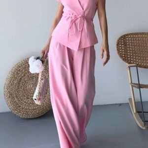 Ensemble gilet à nouer à son pantalon large rose