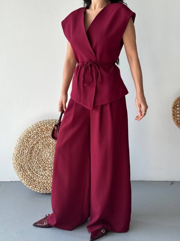 Ensemble gilet à nouer et son pantalon large bordeaux – Image 5