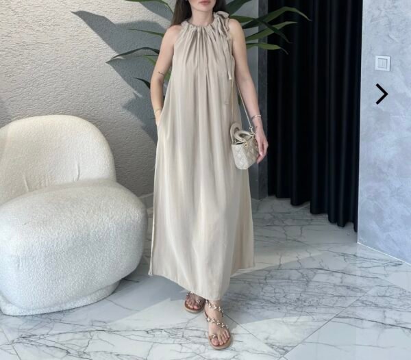 Robe droite à poche et à nouer beige