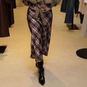 Jupe à carreaux satinée, coupe sirène (36-40)