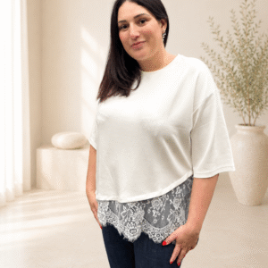 T-shirt avec détail en dentelle (T42-50)