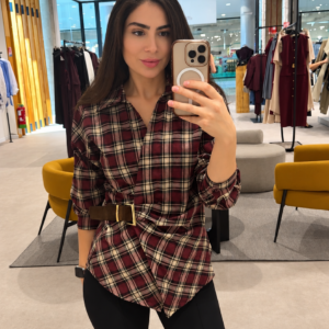 Chemise à carreaux ceinturée