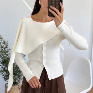 Gilet cintré en maille avec écharpe intégrée
