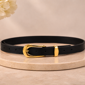 Ceinture fine à boucle dorée